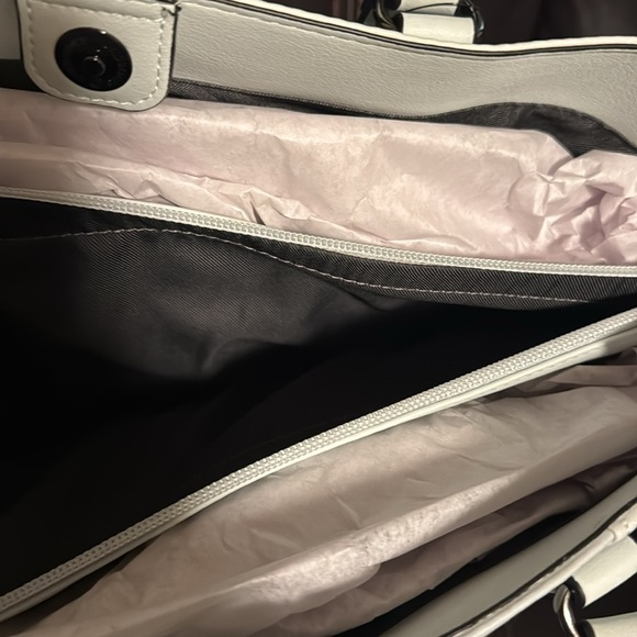 Simply Vera Vera Wang Lavey Raddix tote bag Denim Blue - Picture 8 of 14